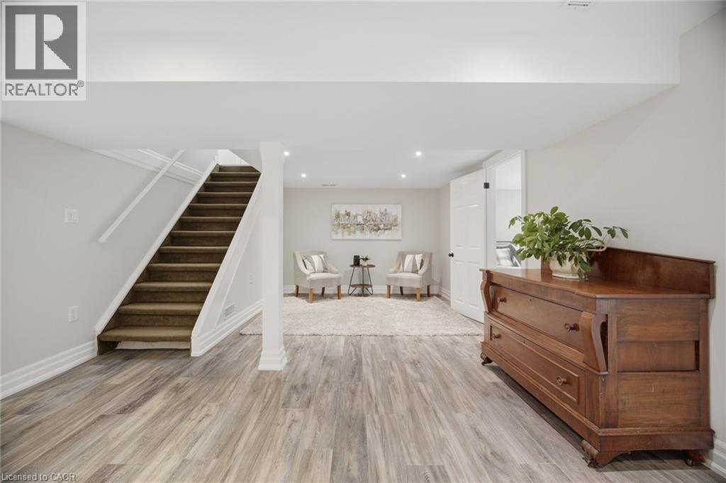 18 Delsey Street Property Photo 29