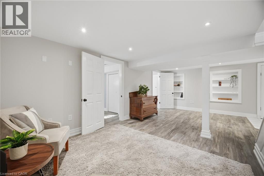 18 Delsey Street Property Photo 31