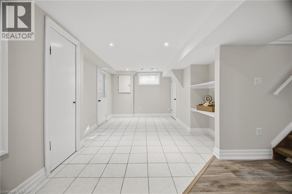 18 Delsey Street Property Photo 36