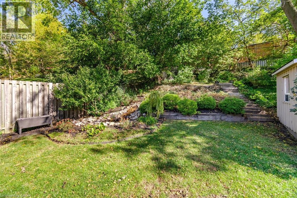 18 Delsey Street Property Photo 43