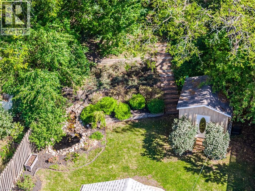18 Delsey Street Property Photo 45