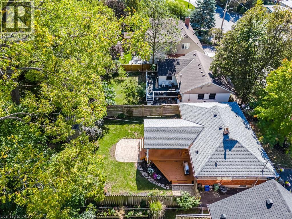 18 Delsey Street Property Photo 46