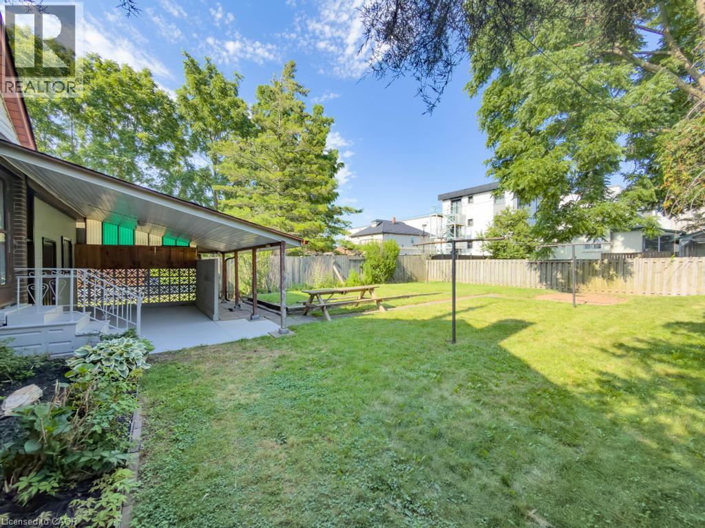 5576 Desson Avenue Property Photo 27