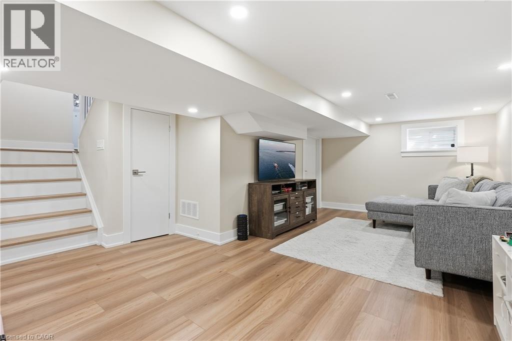 77 Houghton Avenue S Property Photo 39