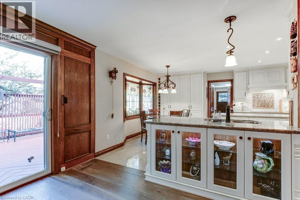 215 Briar Hill Crescent Property Photo 8
