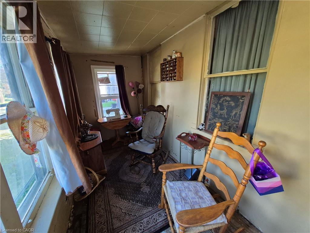 20 Carleton Street N Property Photo 12