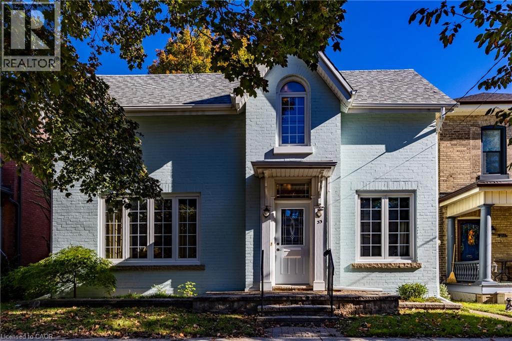 33 PALMERSTON Avenue Property Photo 1