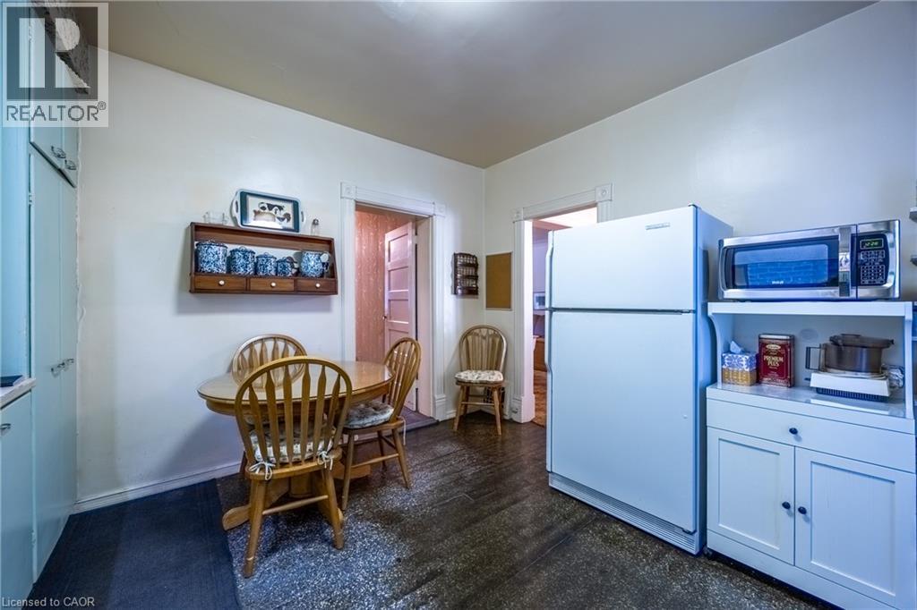 33 Palmerston Avenue Property Photo 16