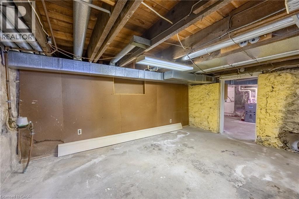 33 Palmerston Avenue Property Photo 30