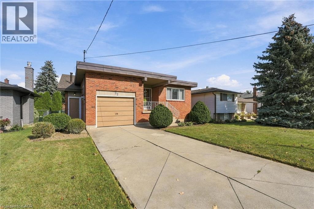 32 San Fernando Drive Property Photo 2