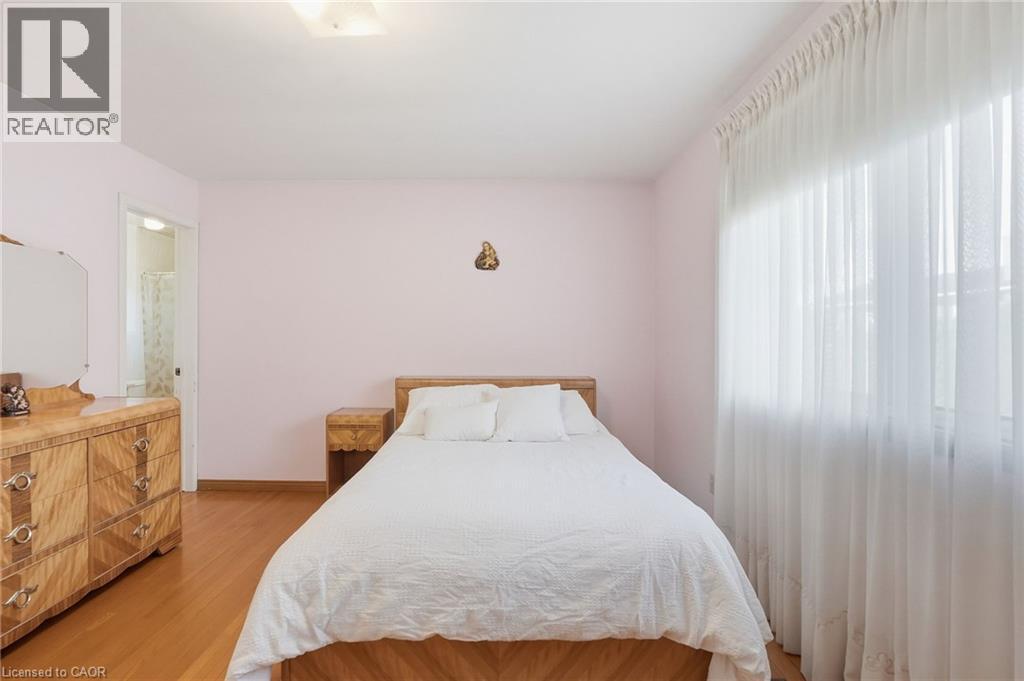 32 San Fernando Drive Property Photo 23