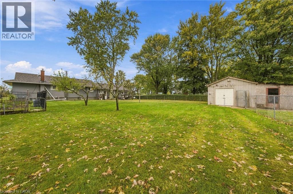 493 Allen Road Property Photo 3