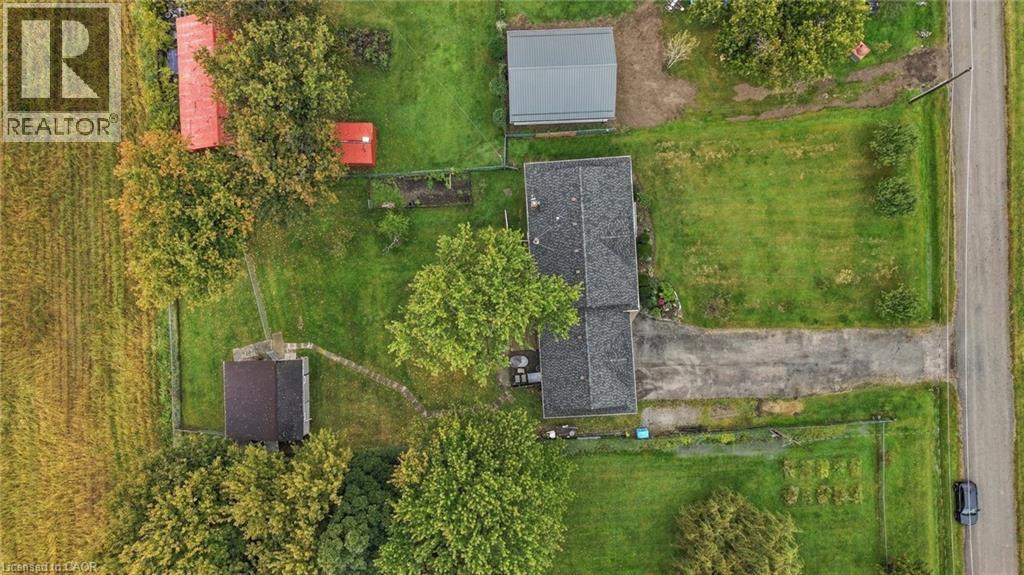 493 Allen Road Property Photo 4