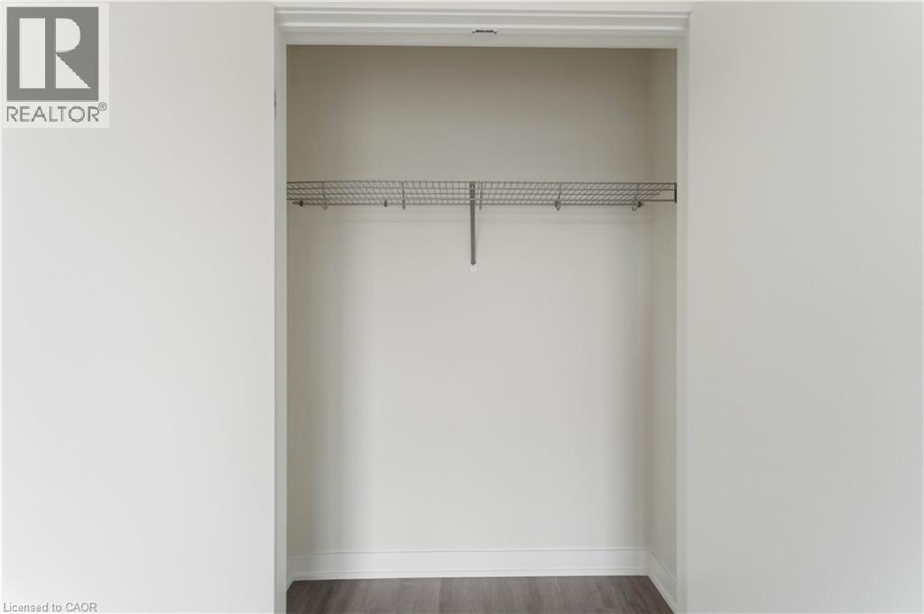 600 North Service Road Unit# 422 Property Photo 21