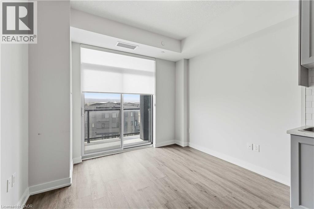 600 North Service Road Unit# 422 Property Photo 22