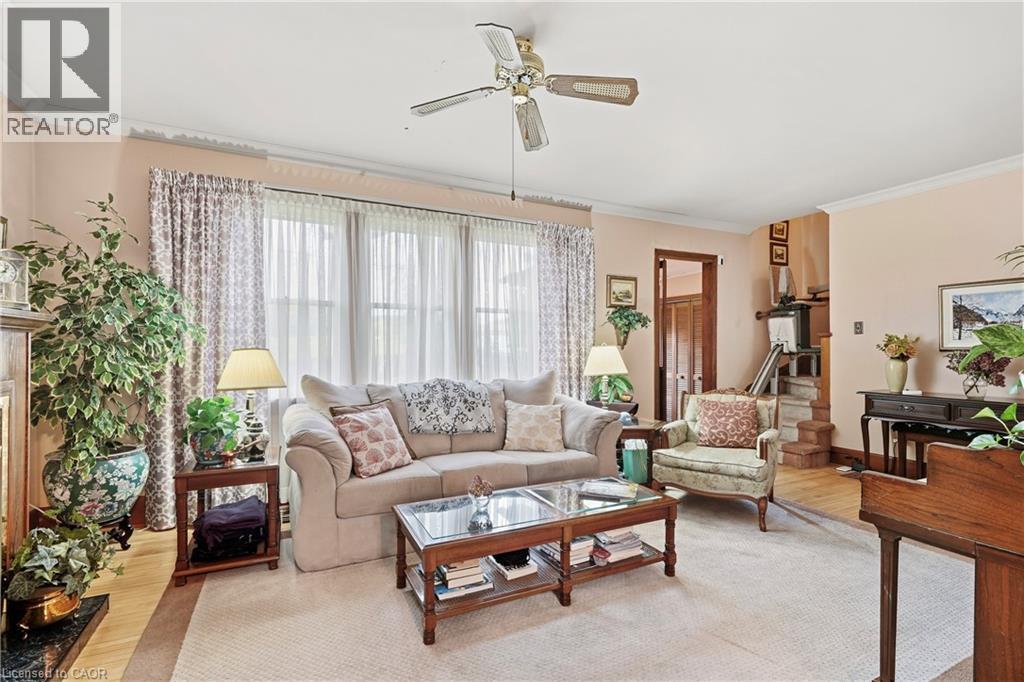 240 Canboro Road Property Photo 7