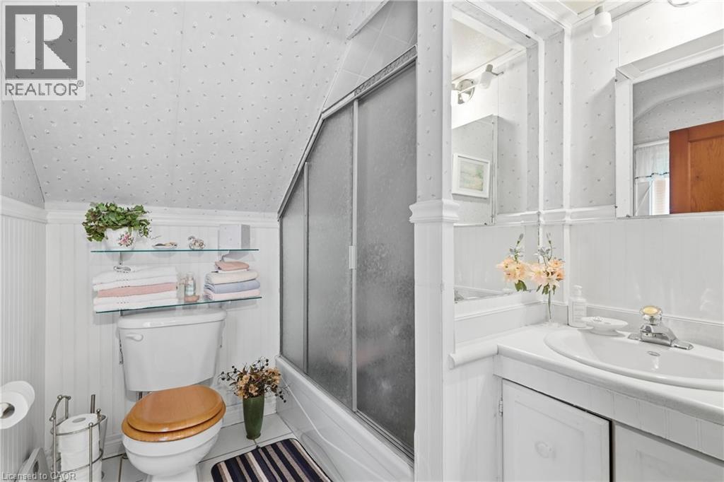 240 Canboro Road Property Photo 15