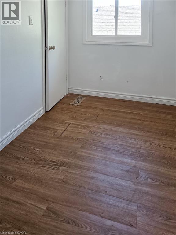 212 Niagara Street Property Photo 17
