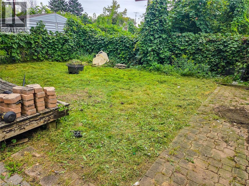 212 Niagara Street Property Photo 21