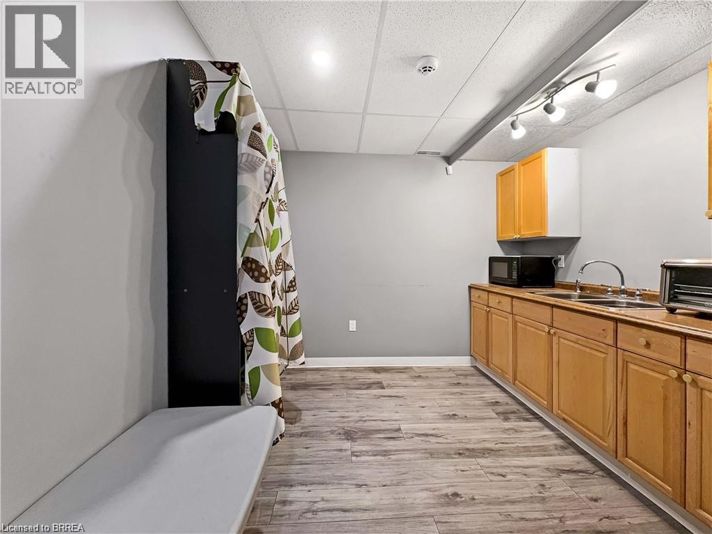 80 Brant Avenue Unit# 1005 Property Photo 8