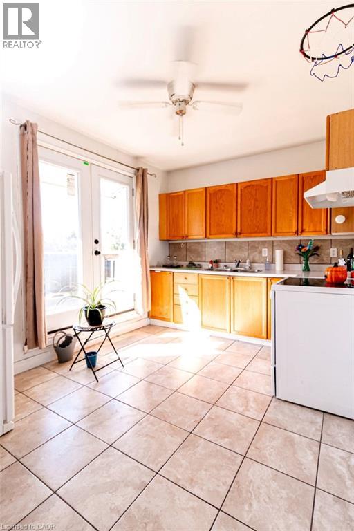 548 Beach Road Property Photo 18
