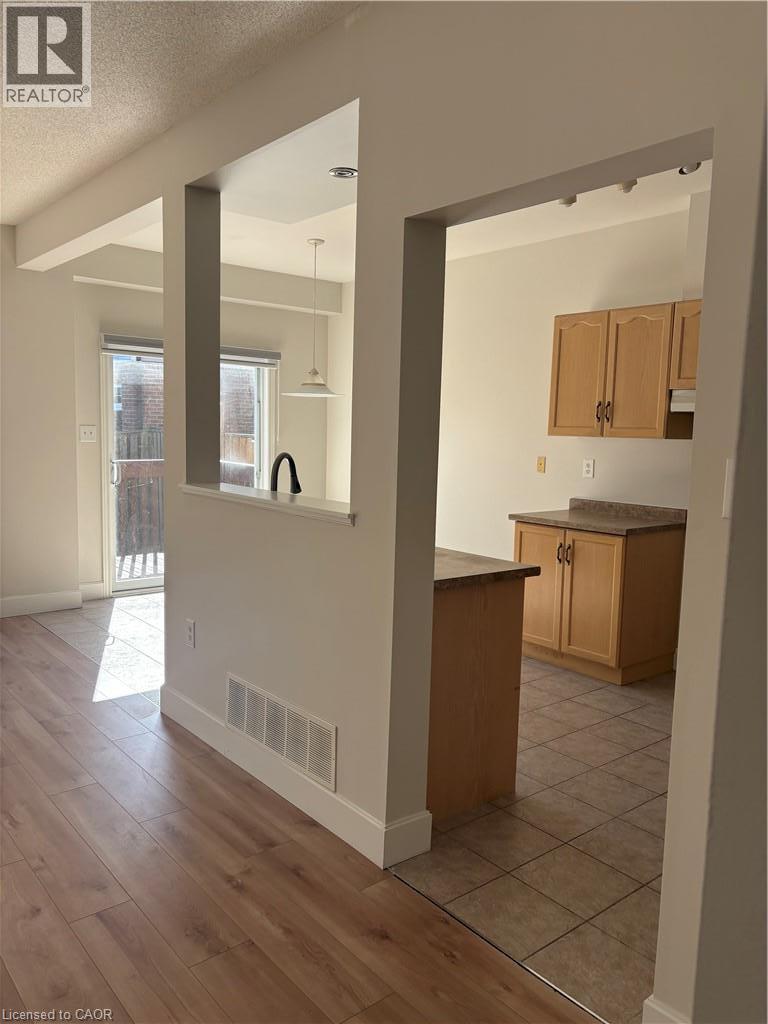 52 Olivia Place Property Photo 5