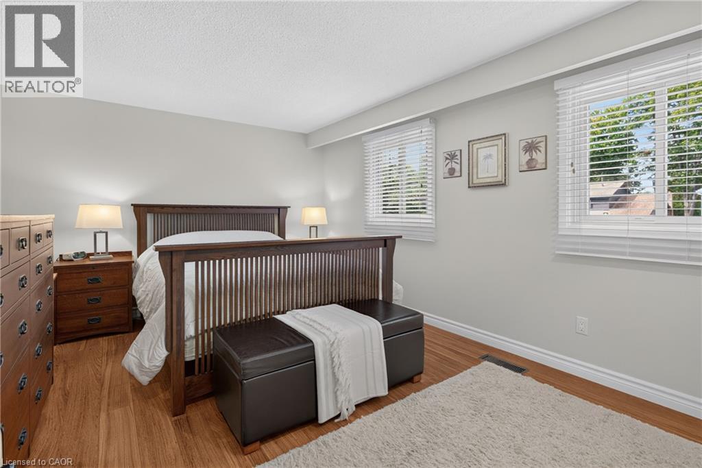 2482 Windjammer Road E Property Photo 24