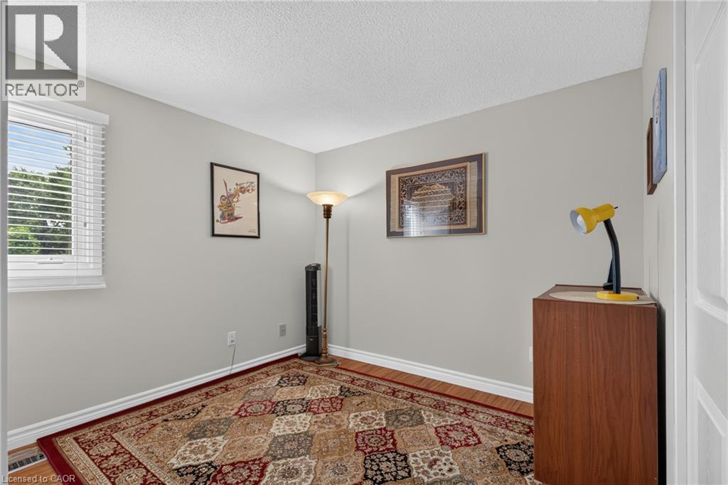 2482 Windjammer Road E Property Photo 26