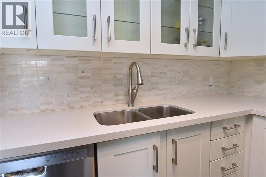 25 The Esplanade Unit# 1611 Property Photo 15