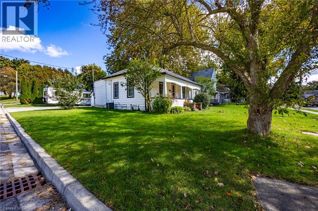 283 Hall Street Property Photo 2