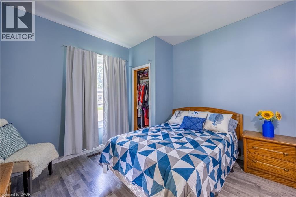 283 Hall Street Property Photo 8
