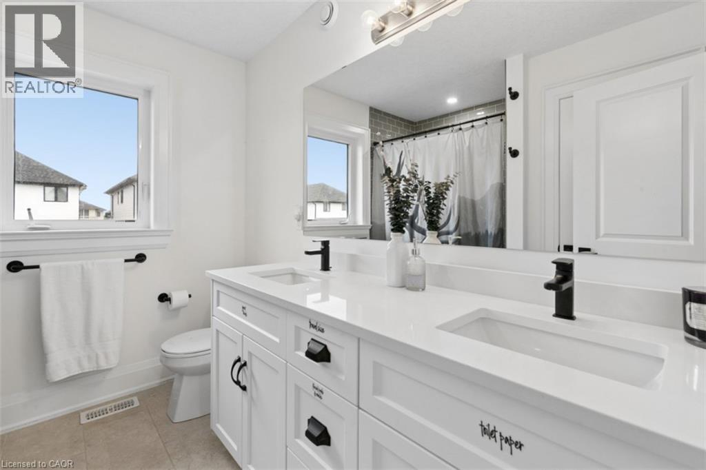 160 Walsh Street Property Photo 22