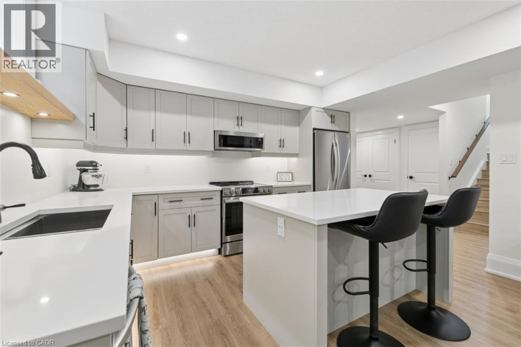 160 Walsh Street Property Photo 24