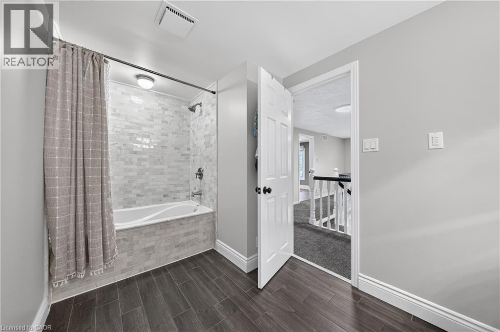 50 Roehampton Court Property Photo 35