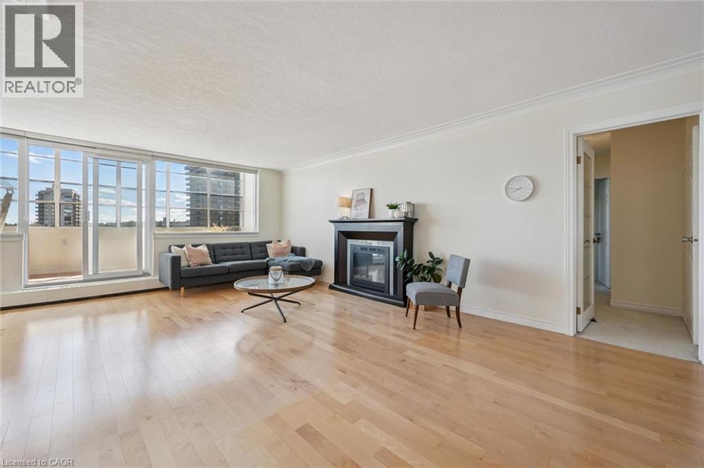 65 Westmount Road N Unit# 910 Property Photo 9