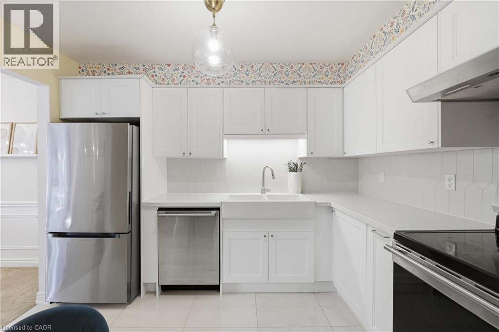 14 Brucedale Avenue E Unit# 10 Property Photo 8