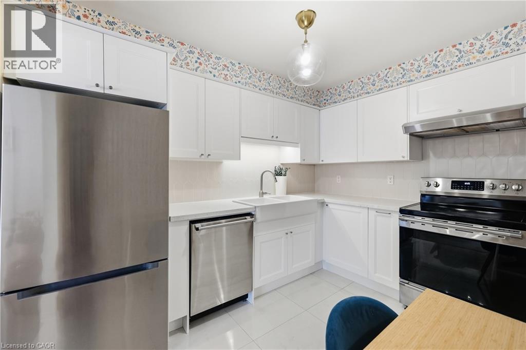 14 Brucedale Avenue E Unit# 10 Property Photo 10