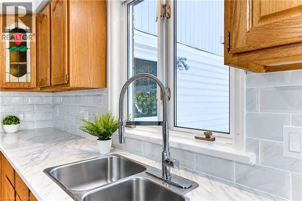 64 Lowrey Avenue S Property Photo 14