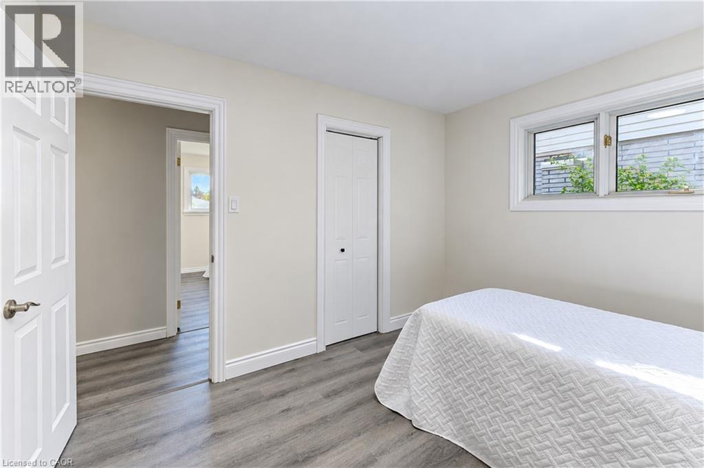 64 Lowrey Avenue S Property Photo 18