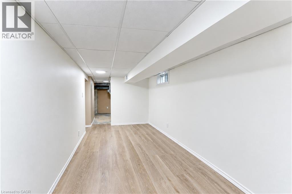 64 Lowrey Avenue S Property Photo 29