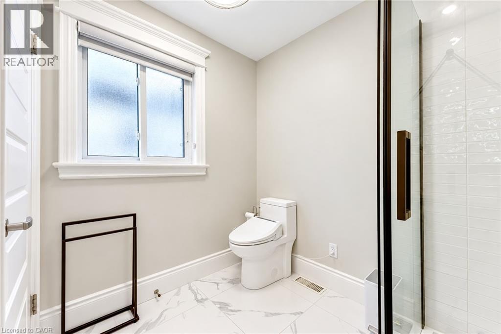 444 Thomas Slee Drive Property Photo 38