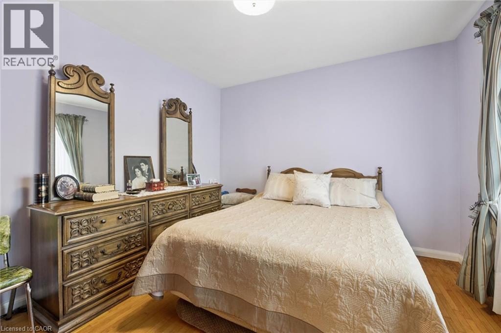1873 Main Street E Property Photo 19