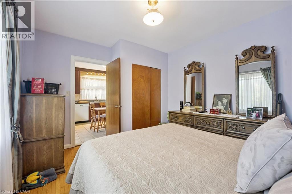 1873 Main Street E Property Photo 21