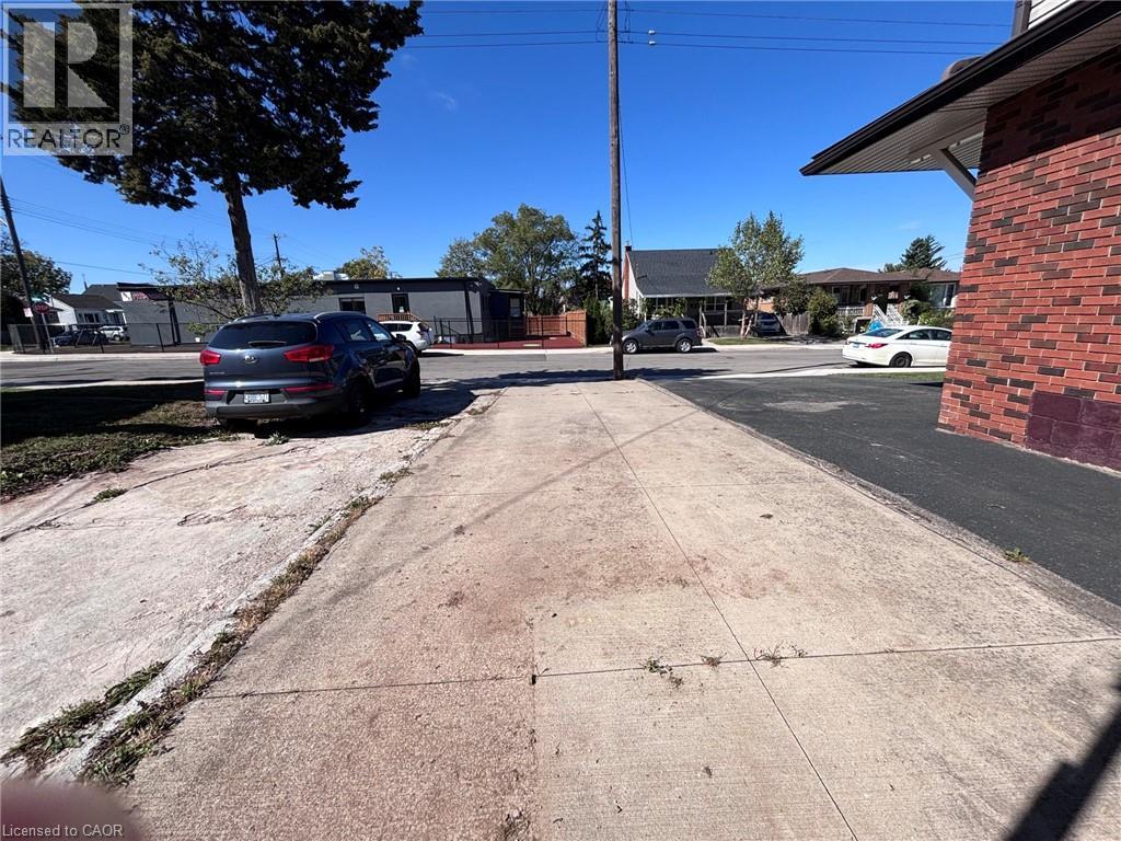1873 Main Street E Property Photo 37