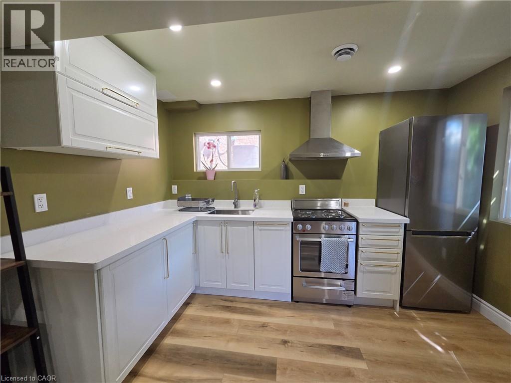 709 Windflower Crescent Property Photo 11