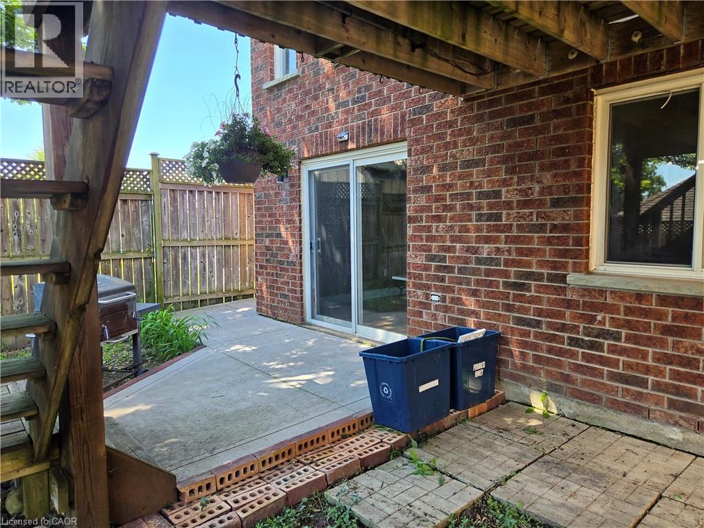 709 Windflower Crescent Property Photo 19