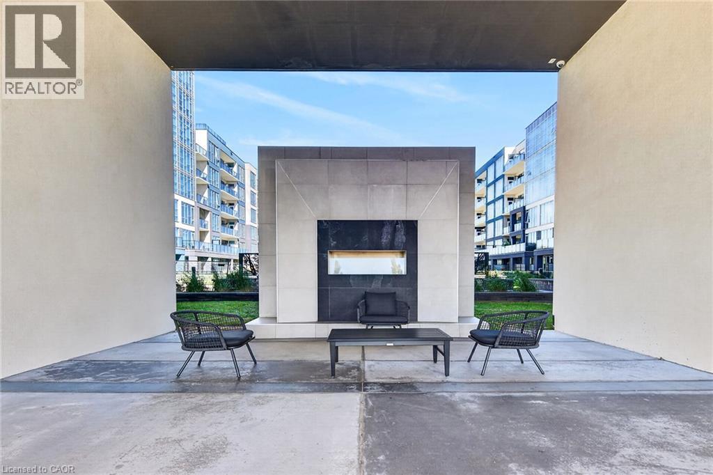16 Concord Place Unit# Ph613 Property Photo 4