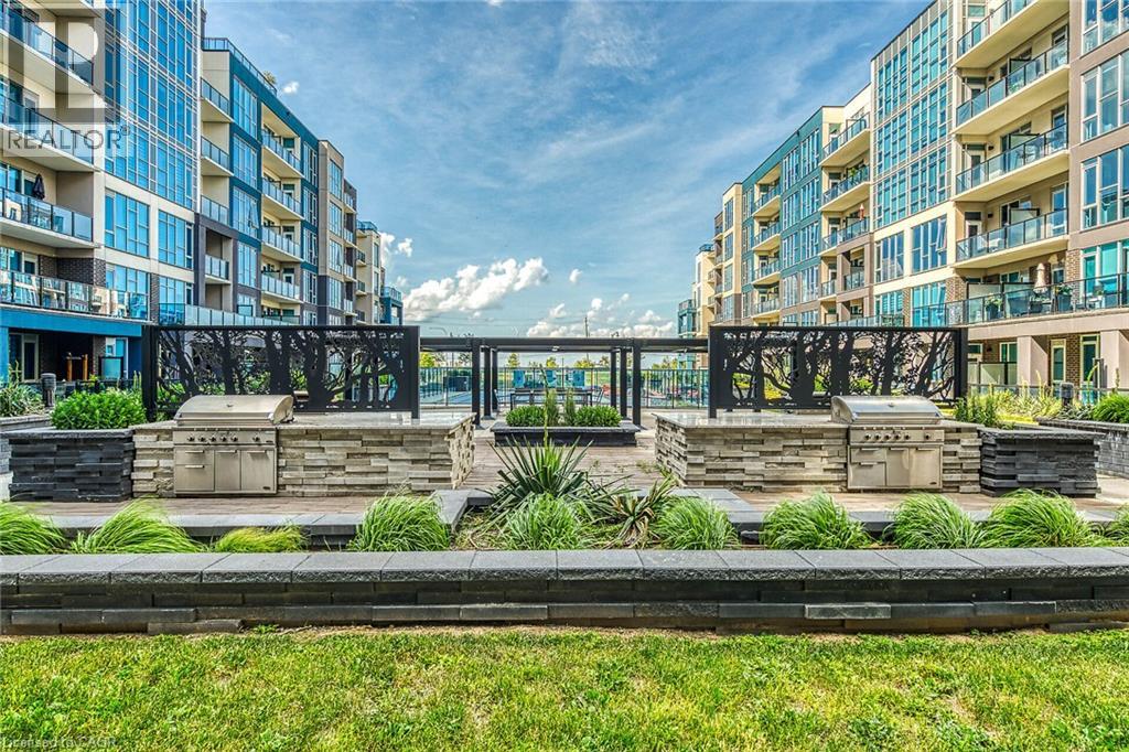 16 Concord Place Unit# Ph613 Property Photo 44