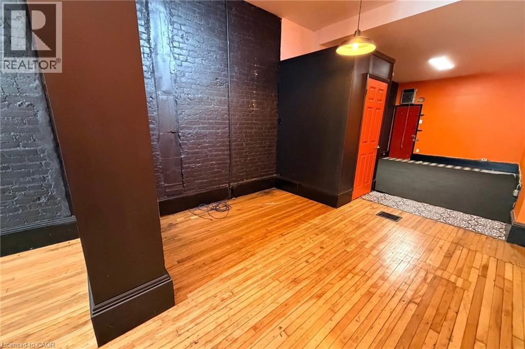 319 King Street E Property Photo 5