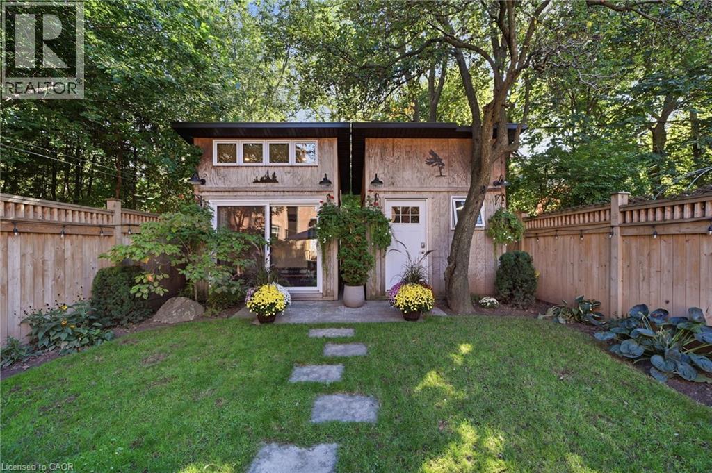 35 Fairleigh Avenue S Property Photo 37